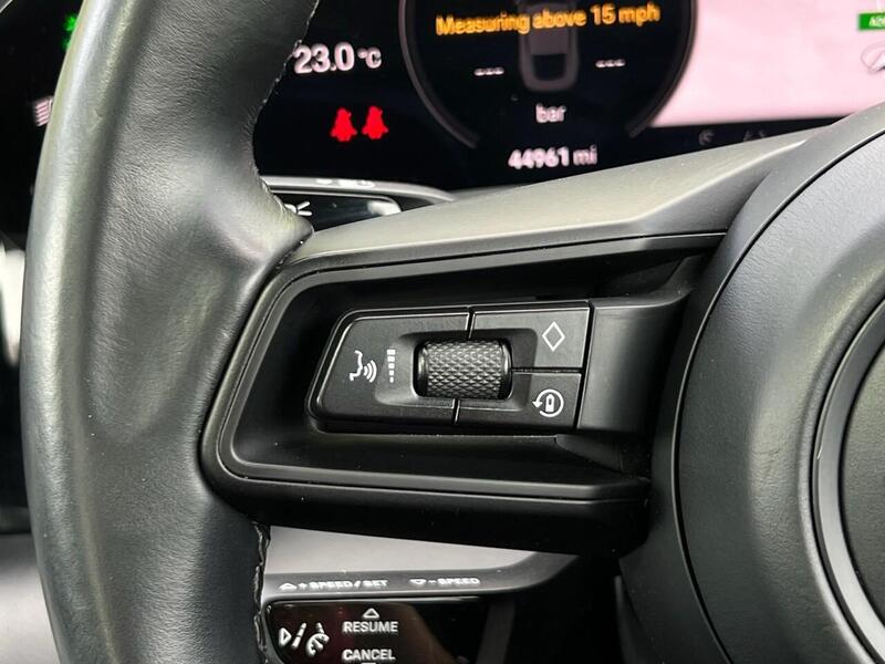 PORSCHE TAYCAN TURBO 93KWH 4d 671 BHP 1 OWNER FROM NEW|VAT QUALIFYING - U9724