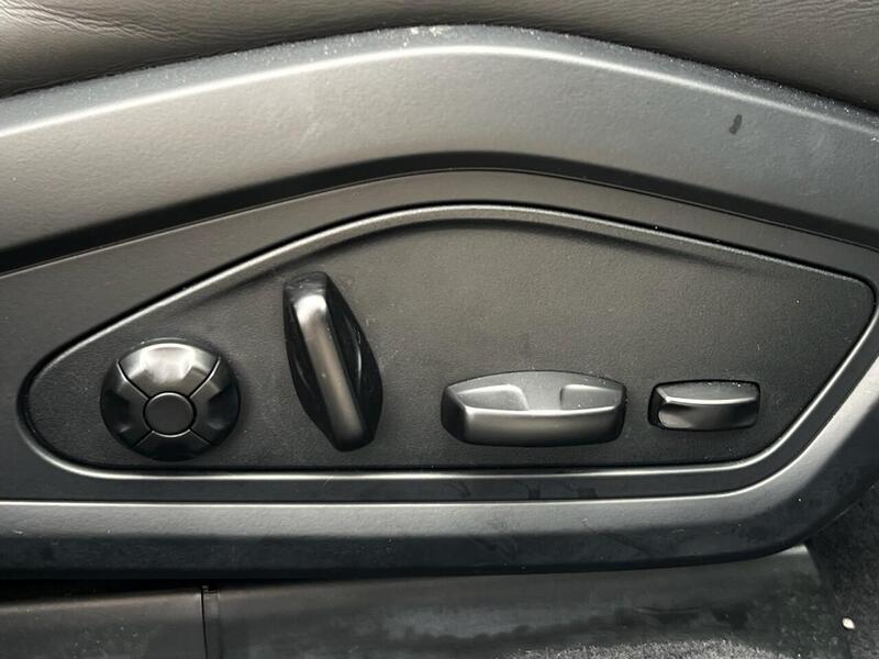 PORSCHE TAYCAN TURBO 93KWH 4d 671 BHP 1 OWNER FROM NEW|VAT QUALIFYING - U9724