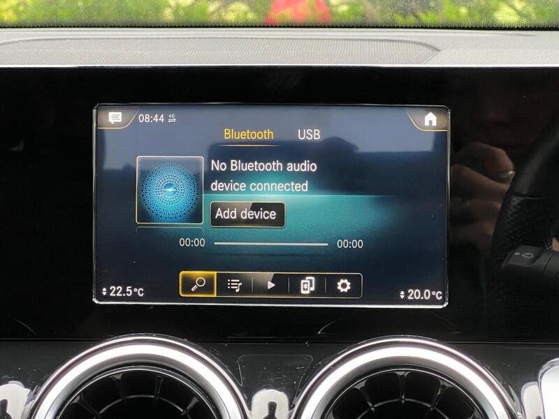 MERCEDES-BENZ GLB 1.3 GLB 200 AMG LINE 5d 161 BHP 1 FORMER KEEPER|FSH- SERVICED @42K - U9785