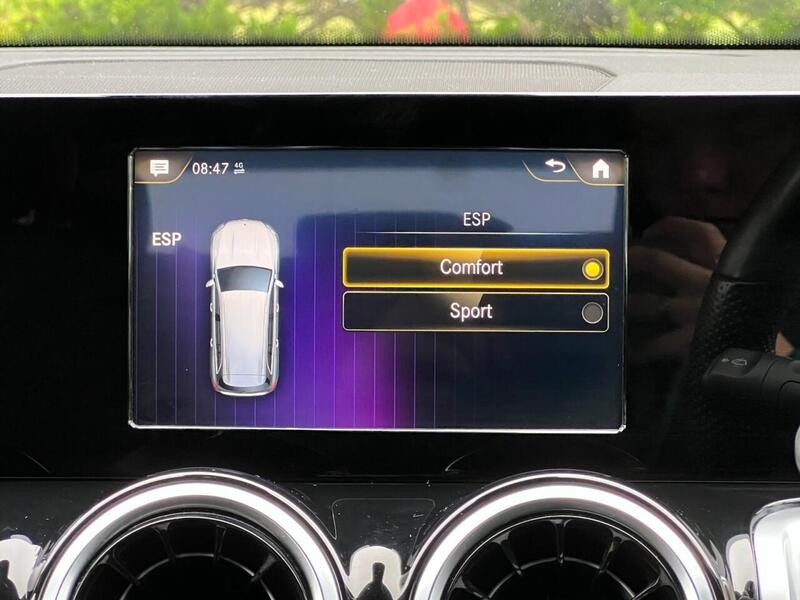 MERCEDES-BENZ GLB 1.3 GLB 200 AMG LINE 5d 161 BHP 1 FORMER KEEPER|FSH- SERVICED @42K - U9785