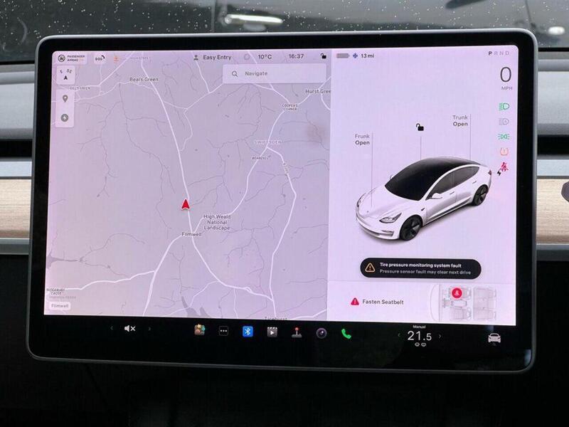 TESLA Model 3 LONG RANGE AWD 4d 302 BHP 1 OWNER FROM NEW|VAT QUALIFYING Saloon Automatic Electric - U9906