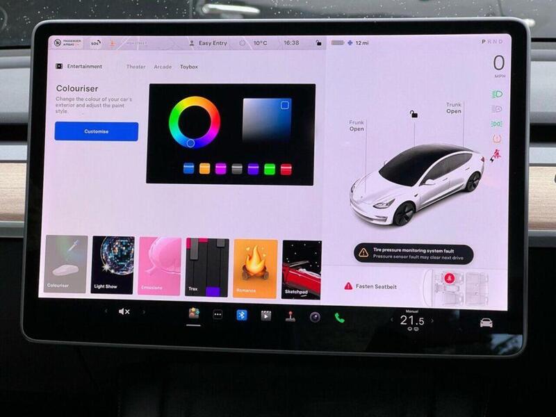 TESLA Model 3 LONG RANGE AWD 4d 302 BHP 1 OWNER FROM NEW|VAT QUALIFYING Saloon Automatic Electric - U9906