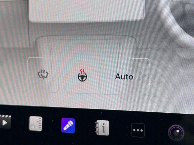 TESLA Model 3 LONG RANGE AWD 4d 302 BHP 1 OWNER FROM NEW|VAT QUALIFYING Saloon Automatic Electric - U9906