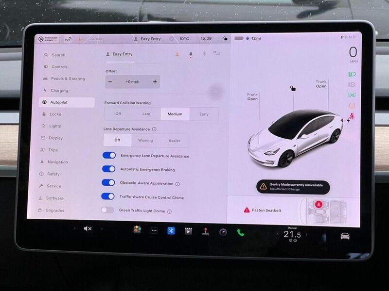 TESLA Model 3 LONG RANGE AWD 4d 302 BHP 1 OWNER FROM NEW|VAT QUALIFYING Saloon Automatic Electric - U9906