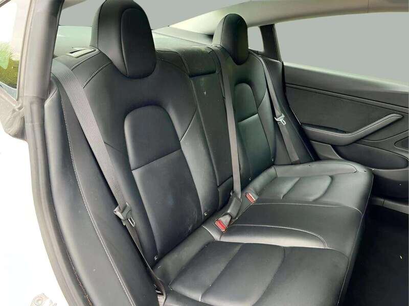 TESLA Model 3 LONG RANGE AWD 4d 302 BHP 1 OWNER FROM NEW|VAT QUALIFYING Saloon Automatic Electric - U9906