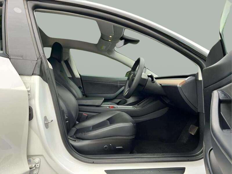 TESLA Model 3 LONG RANGE AWD 4d 302 BHP 1 OWNER FROM NEW|VAT QUALIFYING Saloon Automatic Electric - U9906