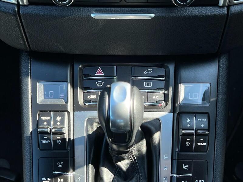 PORSCHE MACAN MACAN 2.0 PDK 5d 248 BHP 1 FORMER KEEPER|E/TAILGATE|R/CAM - U9907
