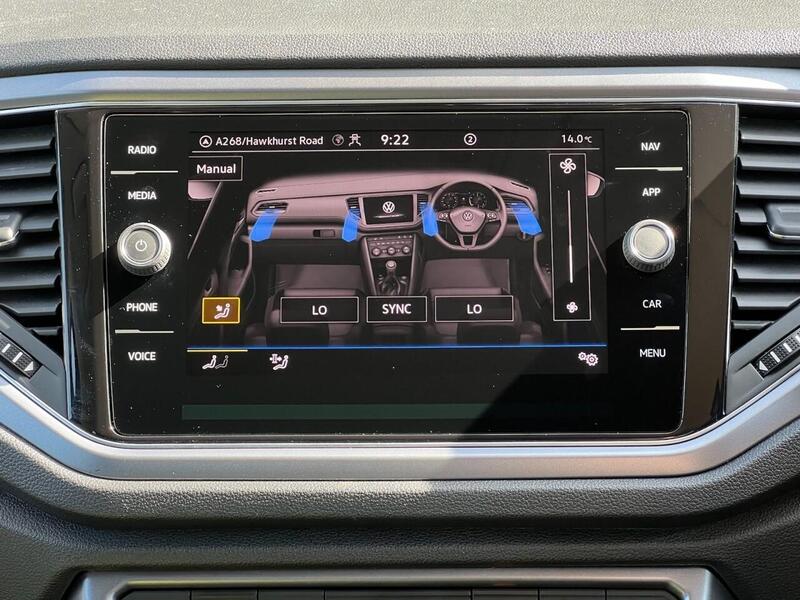 VOLKSWAGEN T-ROC 2.0 ACTIVE TDI EVO 5d 114 BHP 1 OWNER FROM NEW|SERVICE HISTORY Hatchback Manual Diesel - U9959