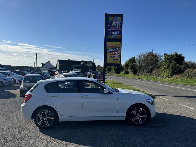 2.0 116d Sport Hatchback 5dr Diesel Manual Euro 5 (s/s) (114 bhp)