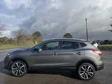Nissan Qashqai 1.2 DIG-T Tekna SUV 5dr Petrol Manual 2WD Euro 5 (s/s) (113 bhp)