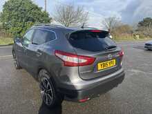 Nissan Qashqai 1.2 DIG-T Tekna SUV 5dr Petrol Manual 2WD Euro 5 (s/s) (113 bhp)