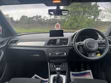 Audi Q3 TDI S line SUV 2.0 Manual Diesel (148 bhp)