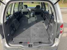 Ford Galaxy 2.0 TDCi Zetec MPV 5dr Diesel Powershift Euro 5 (138 bhp)