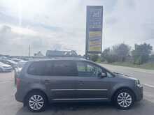 Volkswagen Touran 2.0 TDI Sport MPV 5dr Diesel Manual Euro 5 (138 bhp)