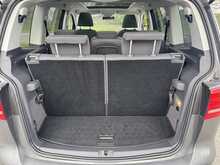 Volkswagen Touran 2.0 TDI Sport MPV 5dr Diesel Manual Euro 5 (138 bhp)
