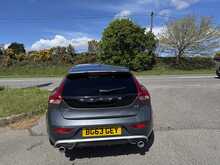 Volvo V40 2.0 D3 R-Design Lux Nav Hatchback 5dr Diesel Manual Euro 5 (s/s) (148 bhp)