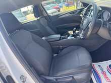 Vauxhall Insignia 1.6 Turbo D BlueInjection Design Sports Tourer 5dr Diesel Manual Euro 6 (s/s) (134 bhp)