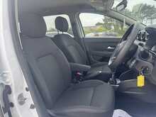 Dacia Duster 1.3 TCe Comfort SUV 5dr Petrol Manual Euro 6 (s/s) (128 bhp)