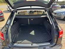 Audi A6 Allroad 3.0 TDI V6 Estate 5dr Diesel S Tronic quattro Euro 5 (s/s) (242 bhp)