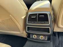 Audi A6 Allroad 3.0 TDI V6 Estate 5dr Diesel S Tronic quattro Euro 5 (s/s) (242 bhp)