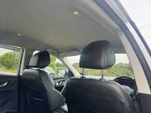 Renault Kadjar 1.3 TCe Iconic SUV 5dr Petrol Manual Euro 6 (s/s) (138 bhp)