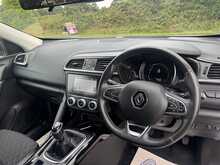 Renault Kadjar 1.3 TCe Iconic SUV 5dr Petrol Manual Euro 6 (s/s) (138 bhp)