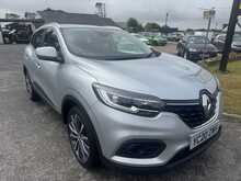 Renault Kadjar 1.3 TCe Iconic SUV 5dr Petrol Manual Euro 6 (s/s) (138 bhp)