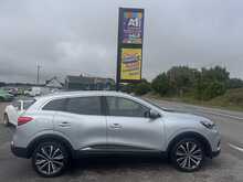 Renault Kadjar 1.3 TCe Iconic SUV 5dr Petrol Manual Euro 6 (s/s) (138 bhp)