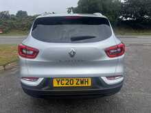 Renault Kadjar 1.3 TCe Iconic SUV 5dr Petrol Manual Euro 6 (s/s) (138 bhp)