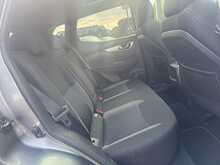 Nissan Qashqai 1.5 dCi N-Connecta SUV 5dr Diesel Manual Euro 6 (s/s) (108 bhp)