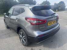 Nissan Qashqai 1.5 dCi N-Connecta SUV 5dr Diesel Manual Euro 6 (s/s) (108 bhp)