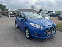 Ford Fiesta 1.6 Zetec Hatchback 5dr Petrol Powershift Euro 5 (104 bhp)