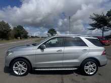 Mercedes-Benz M Class 2.1 ML250 BlueTEC SE SUV 5dr Diesel G-Tronic 4WD (s/s) (202 bhp)