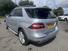 Mercedes-Benz M Class 2.1 ML250 BlueTEC SE SUV 5dr Diesel G-Tronic 4WD (s/s) (202 bhp)