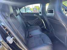 Mercedes-Benz A Class 2.1 A200d AMG Line Hatchback 5dr Diesel 7G-DCT Euro 6 (s/s) (134 bhp)