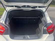 Mercedes-Benz A Class 1.5 A180d AMG Line Hatchback 5dr Diesel Manual Euro 6 (s/s) (109 bhp)