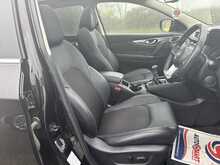 Nissan Qashqai 1.5 dCi Tekna SUV 5dr Diesel Manual Euro 6 (s/s) (113 bhp)