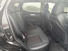 Nissan Qashqai 1.5 dCi Tekna SUV 5dr Diesel Manual Euro 6 (s/s) (113 bhp)