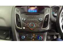 Ford Focus 1.6 TDCi Zetec Hatchback 5dr Diesel Manual Euro 5 (s/s) (113 bhp)