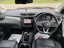 Nissan Qashqai 1.3 DIG-T N-Motion SUV 5dr Petrol Manual Euro 6 (s/s) (138 bhp)