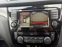 Nissan Qashqai 1.3 DIG-T N-Motion SUV 5dr Petrol Manual Euro 6 (s/s) (138 bhp)