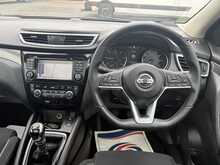 Nissan Qashqai 1.5 dCi N-Connecta SUV 5dr Diesel Manual Euro 6 (s/s) (108 bhp)