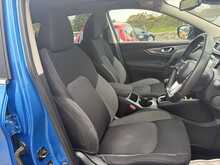 Nissan Qashqai 1.5 dCi N-Connecta SUV 5dr Diesel Manual Euro 6 (s/s) (108 bhp)