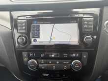 Nissan Qashqai 1.5 dCi N-Connecta SUV 5dr Diesel Manual Euro 6 (s/s) (108 bhp)