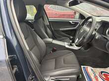Volvo V60 D2 SE Estate 1.6 Manual Diesel (113 bhp)