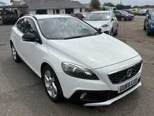 Volvo V40 2.0 D2 Lux Hatchback 5dr Diesel Auto Euro 6 (s/s) (118 bhp)
