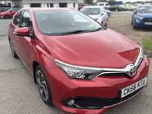 Toyota Auris 1.2 VVT-i Design Hatchback 5dr Petrol Manual Euro 6 (s/s) (114 bhp)
