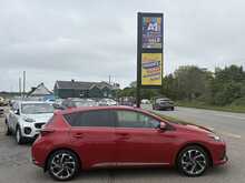 Toyota Auris 1.2 VVT-i Design Hatchback 5dr Petrol Manual Euro 6 (s/s) (114 bhp)