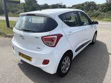 Hyundai i10 1.2 Premium Hatchback 5dr Petrol Manual Euro 5 (86 bhp)