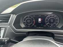 Volkswagen Tiguan 2.0 TDI SEL SUV 5dr Diesel DSG Euro 6 (s/s) (148 bhp)